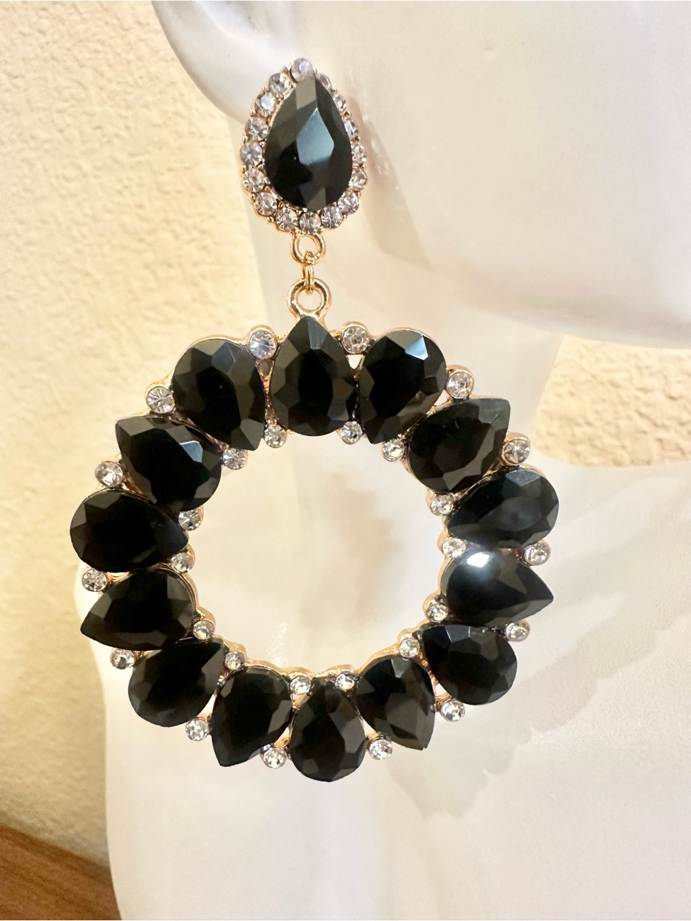 Fashion Jewelry Black Teardrop Crystal Hoop Earrings - Gold Tone
